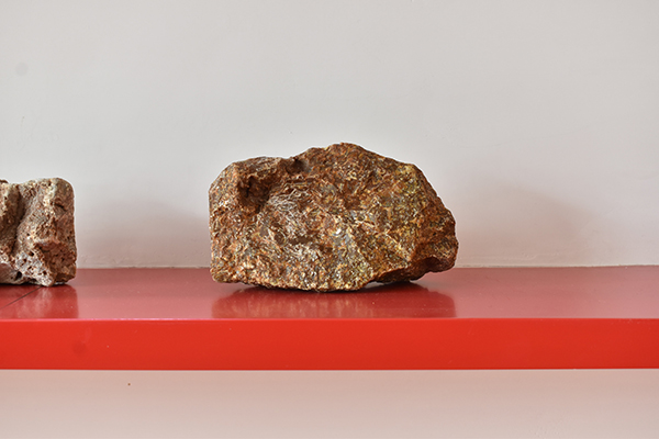 菱镁矿石